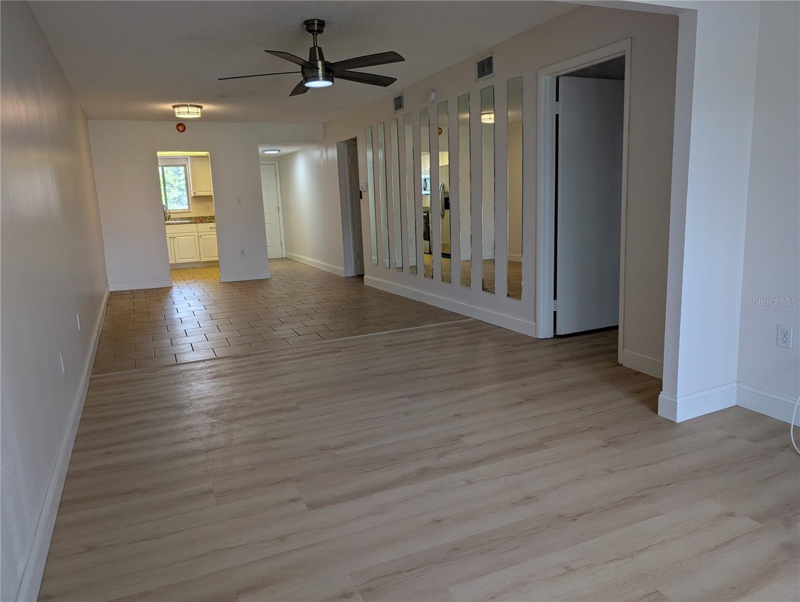 Image 8 of 26 For 4127 Heron Way E-111