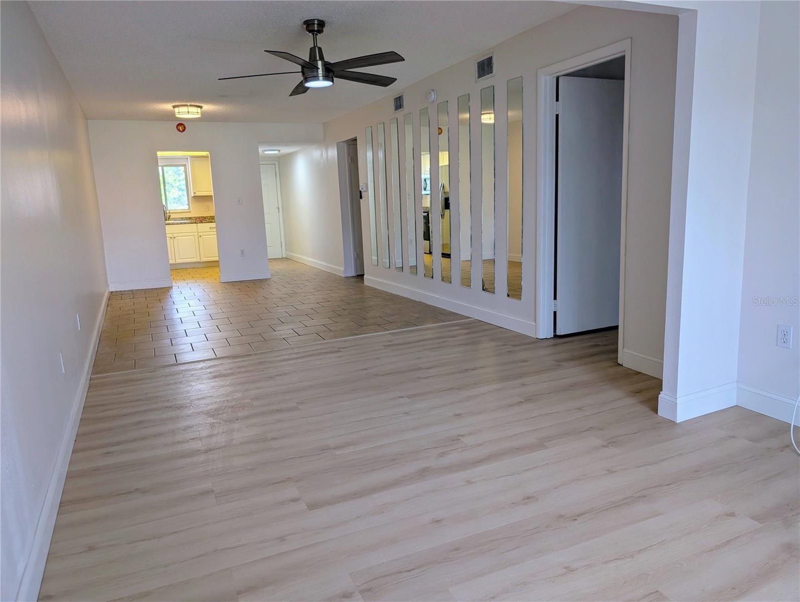 Image 9 of 26 For 4127 Heron Way E-111