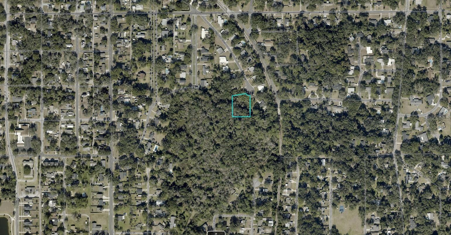 Image 2 of 3 For 2018 Grandview Avenue N