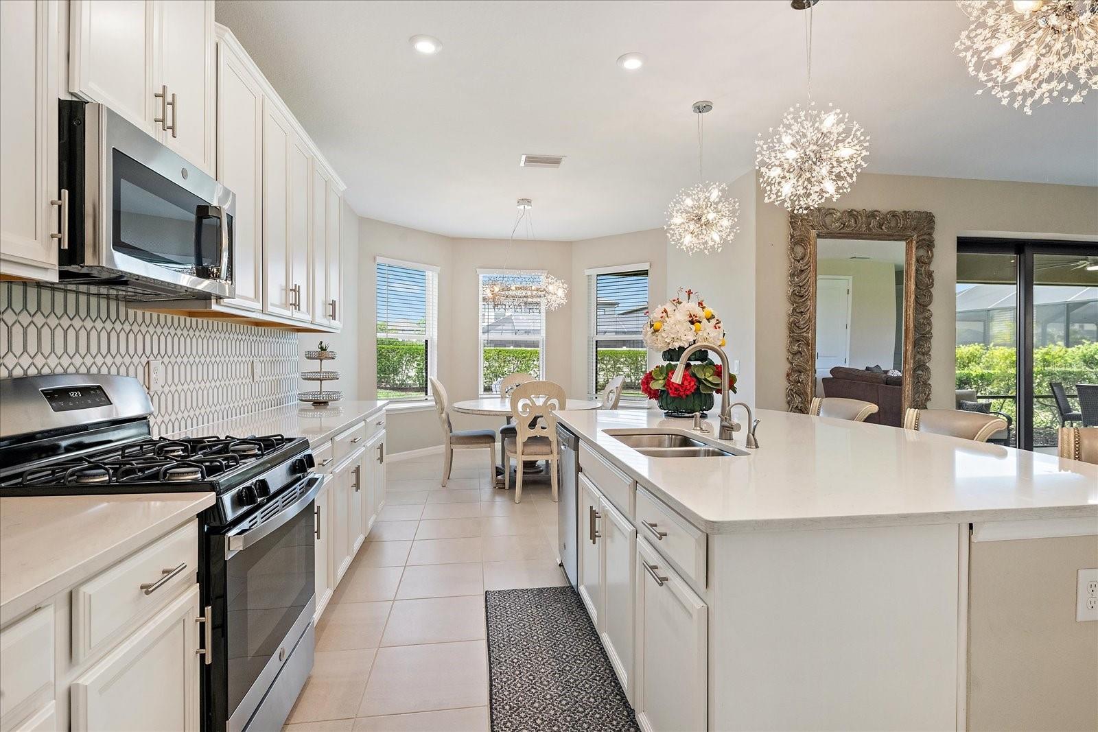 Image 6 of 55 For 9085 Luna Lane