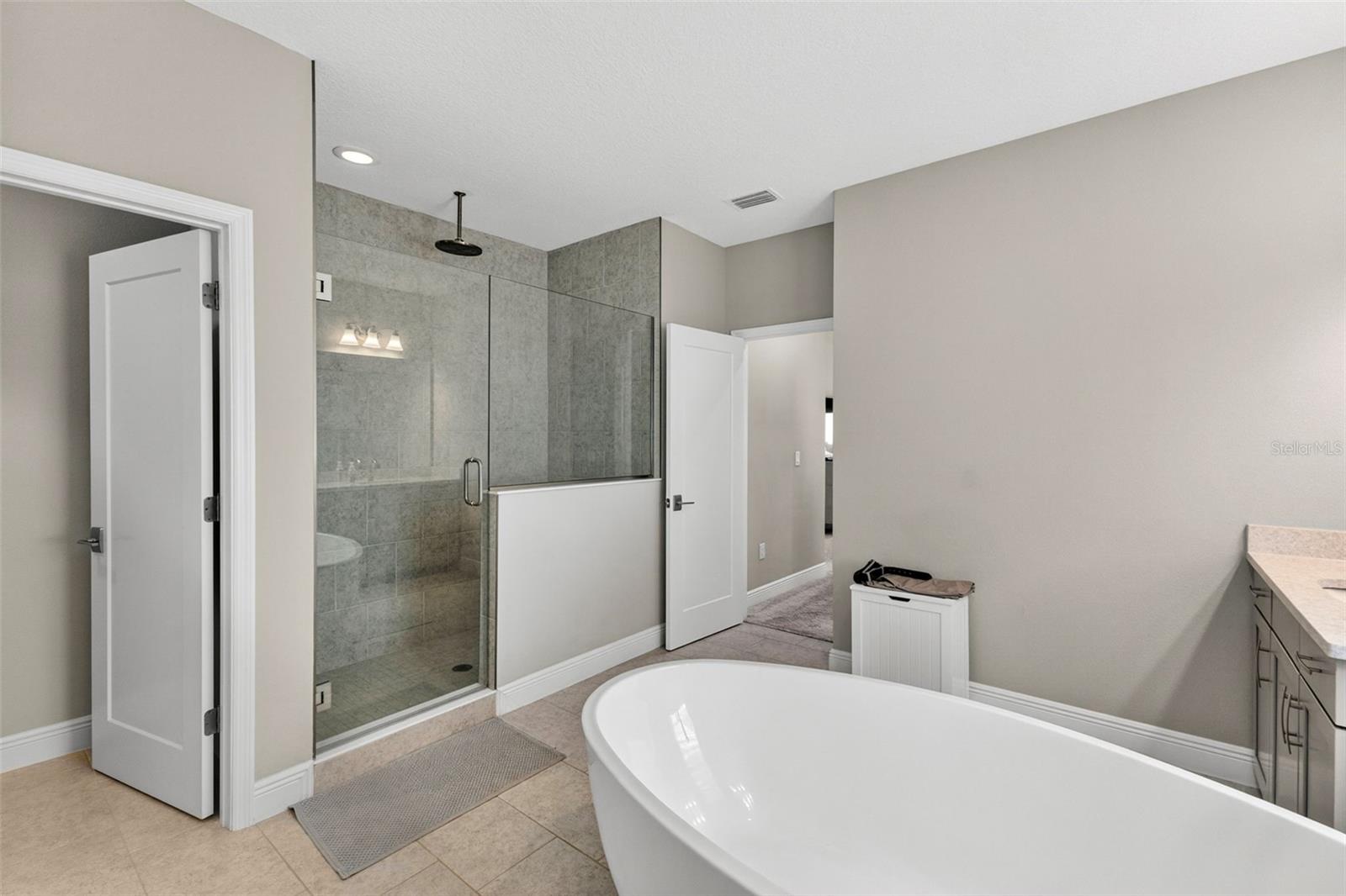 Image 24 of 35 For 13883 Heartwood Way