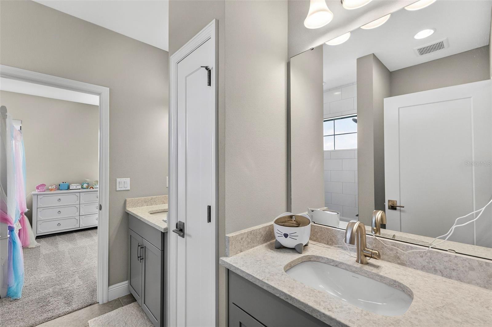 Image 26 of 35 For 13883 Heartwood Way