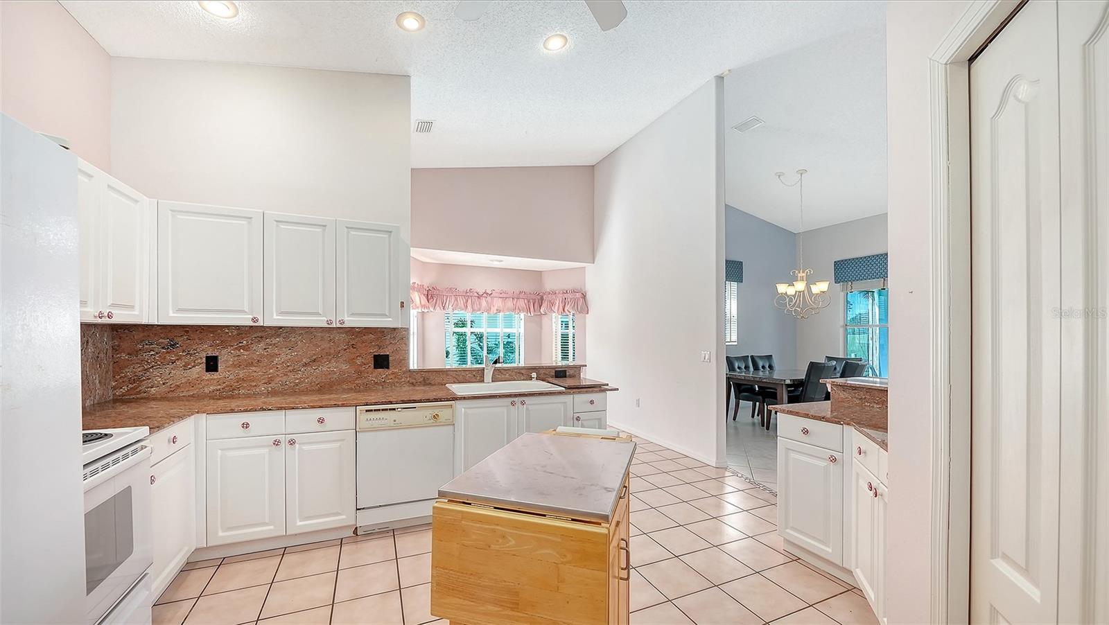Image 25 of 66 For 8928 Whitemarsh Avenue