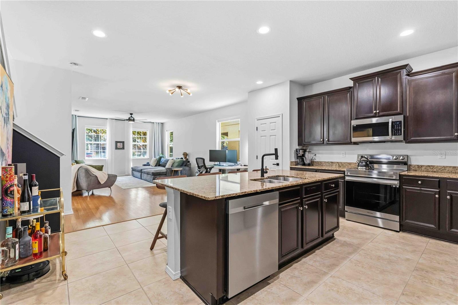 Image 22 of 72 For 9040 Aspen Hollow Place