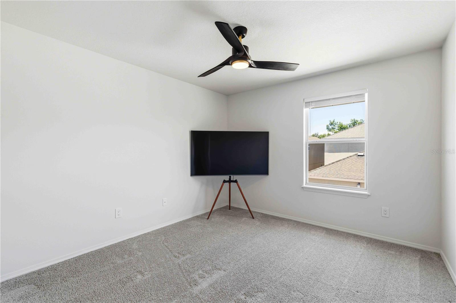 Image 44 of 72 For 9040 Aspen Hollow Place