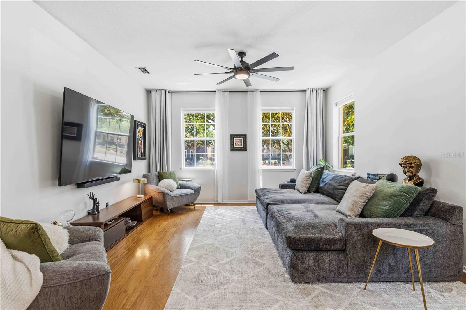 Image 8 of 72 For 9040 Aspen Hollow Place
