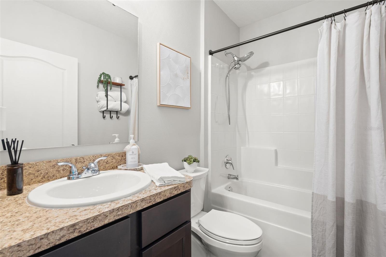 Image 30 of 56 For 4722 Lindever Lane
