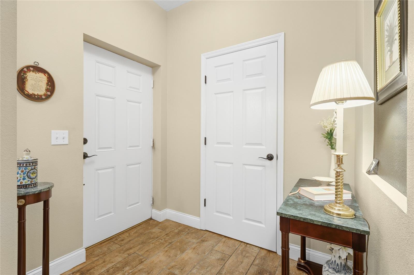 Image 5 of 45 For 6216 Rosefinch Court 102