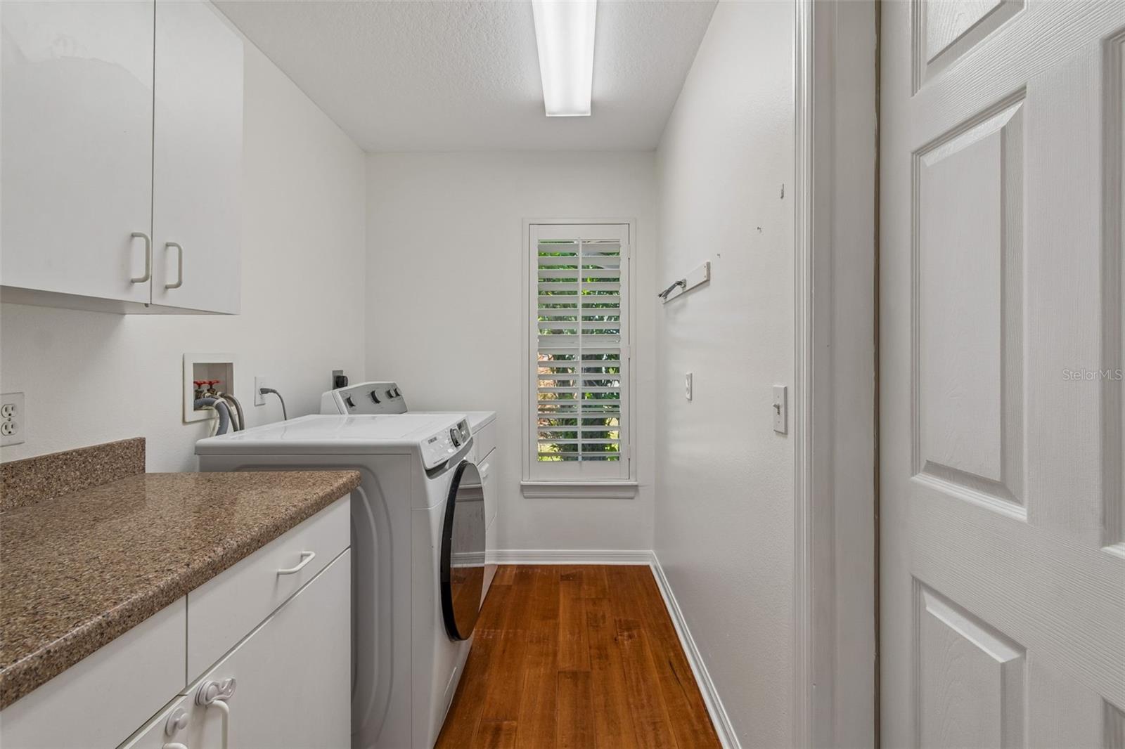 Image 11 of 35 For 6414 23rd Ave Dr W