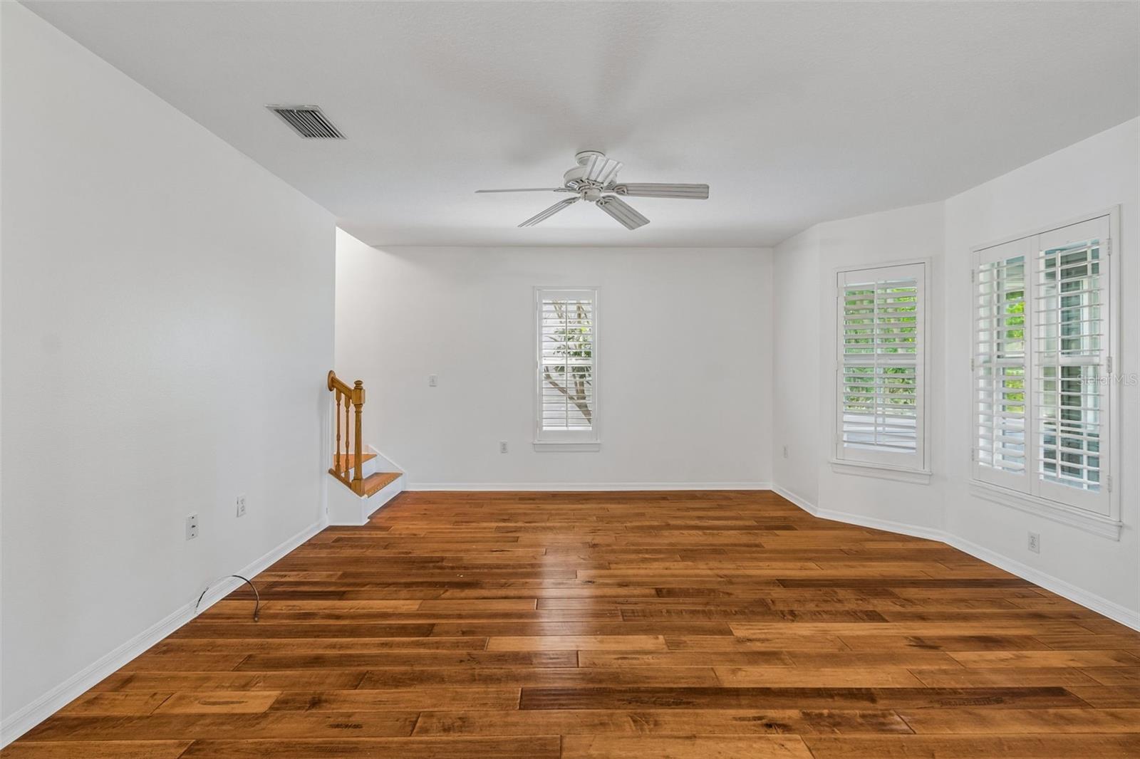 Image 13 of 35 For 6414 23rd Ave Dr W