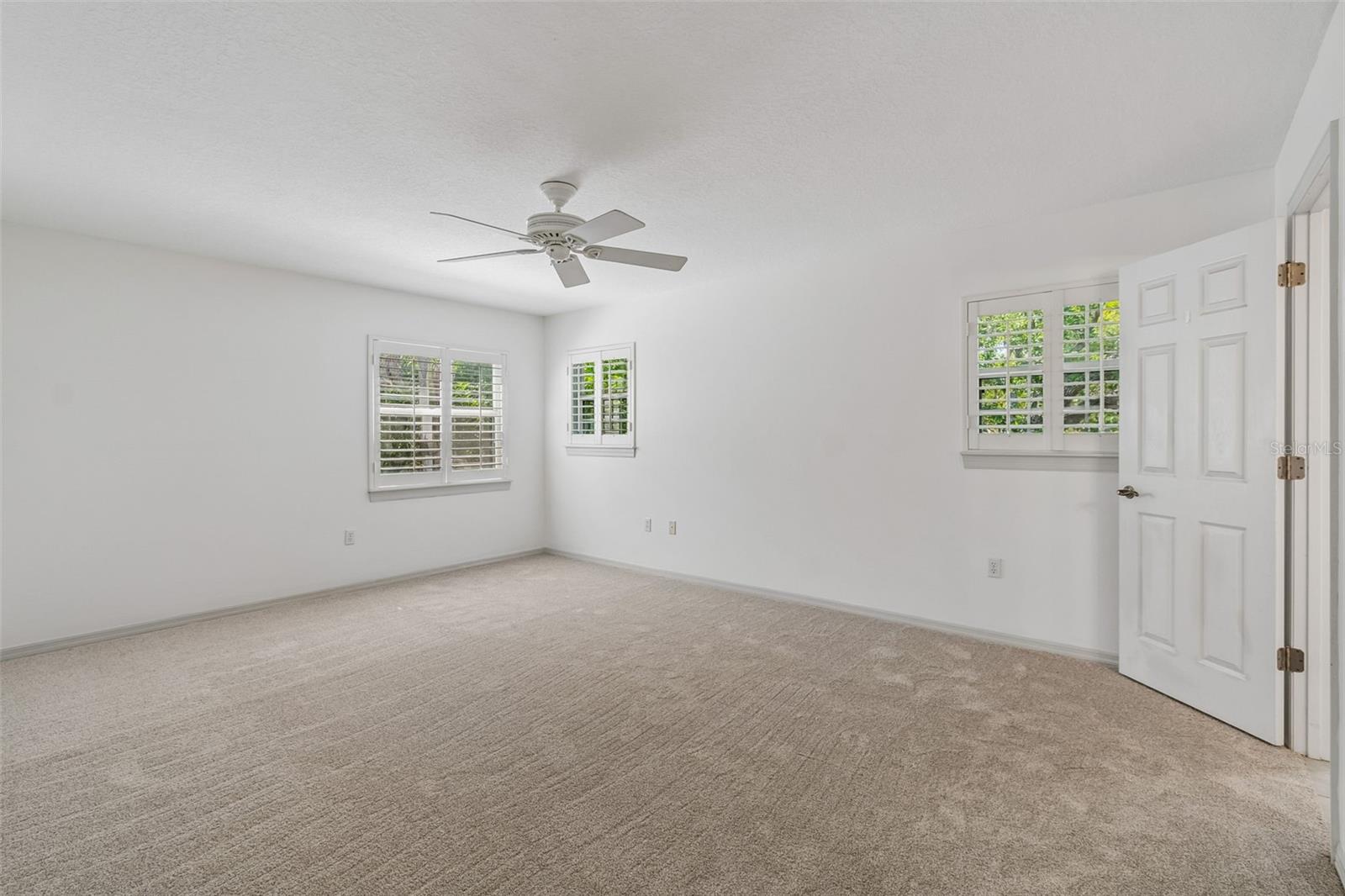 Image 18 of 35 For 6414 23rd Ave Dr W