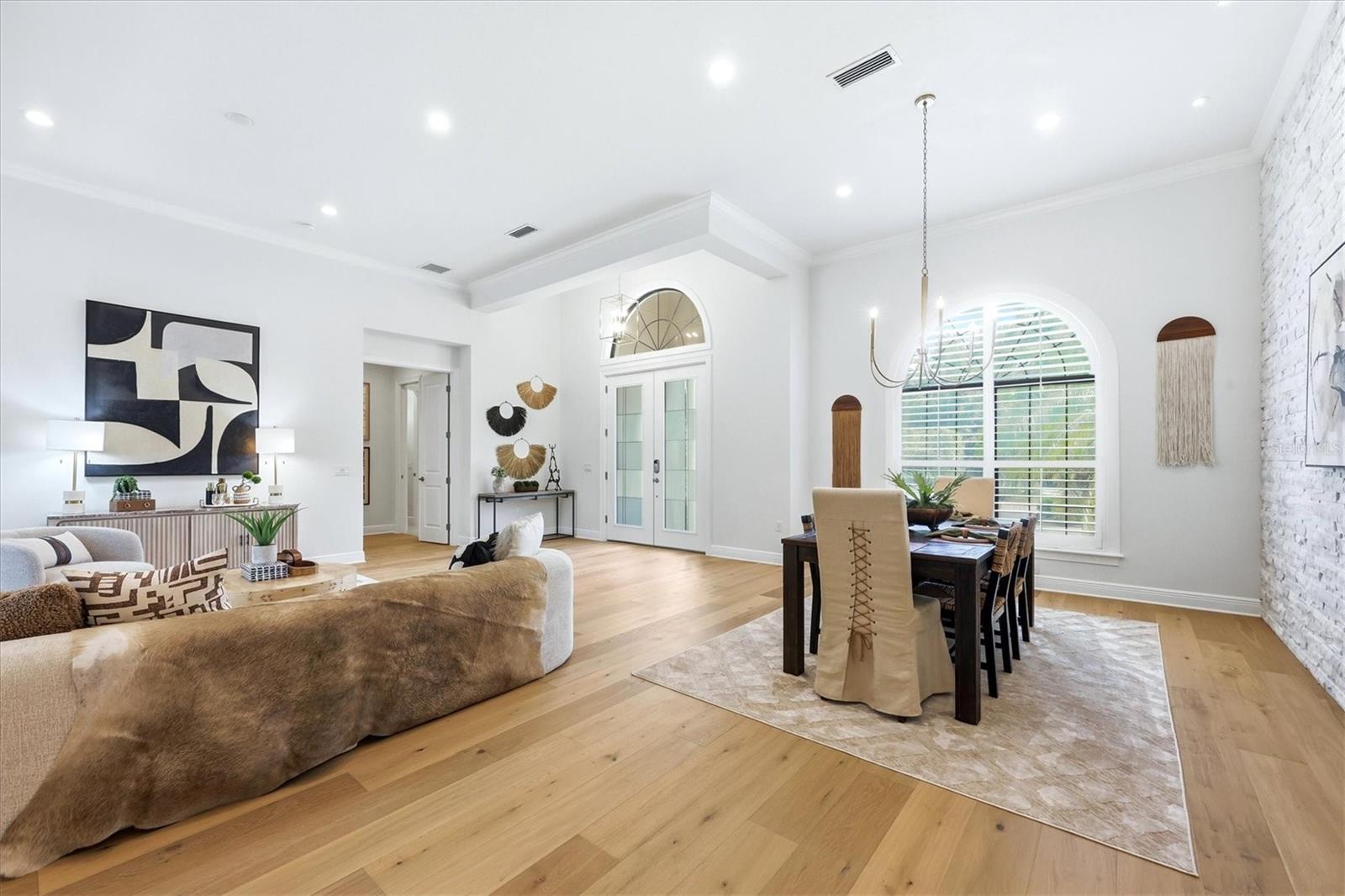 Image 13 of 100 For 12407 Highfield Circle