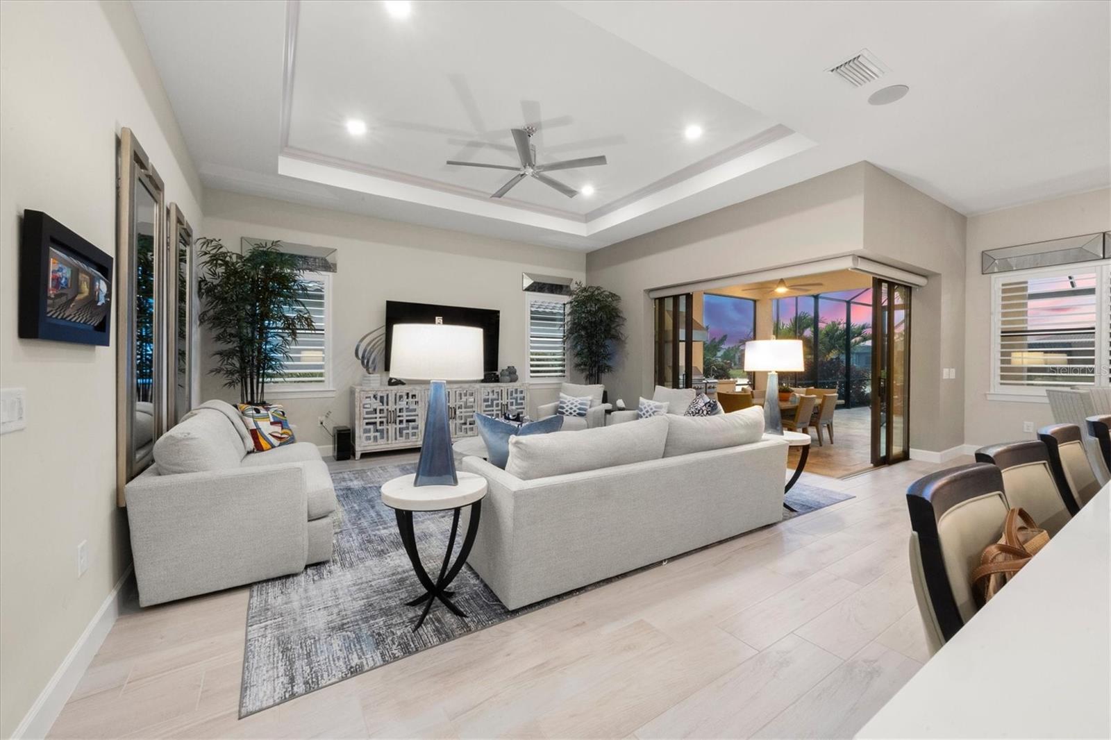 Image 12 of 84 For 7428 Summerland Cove