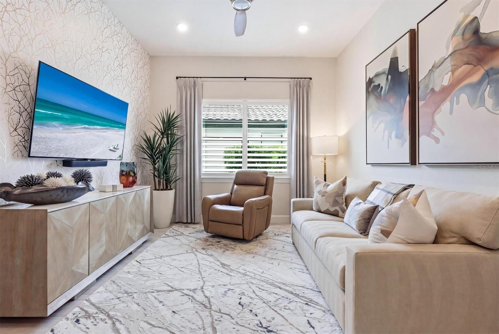Image 16 of 84 For 7428 Summerland Cove