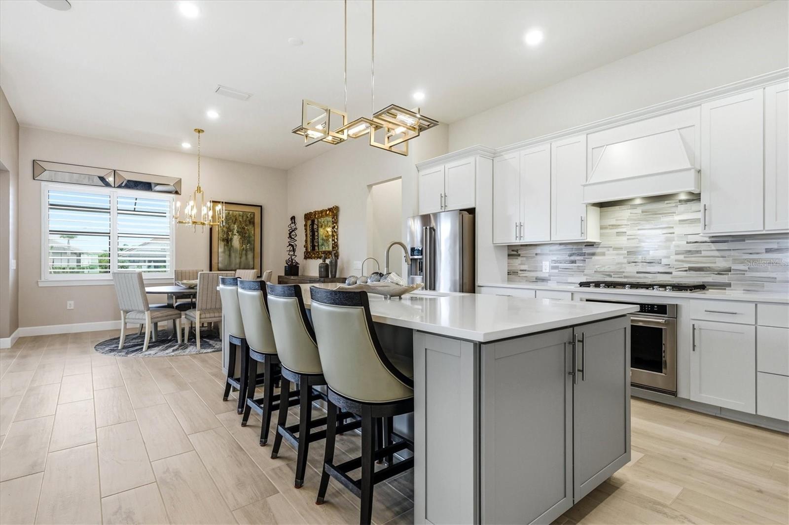 Image 21 of 84 For 7428 Summerland Cove