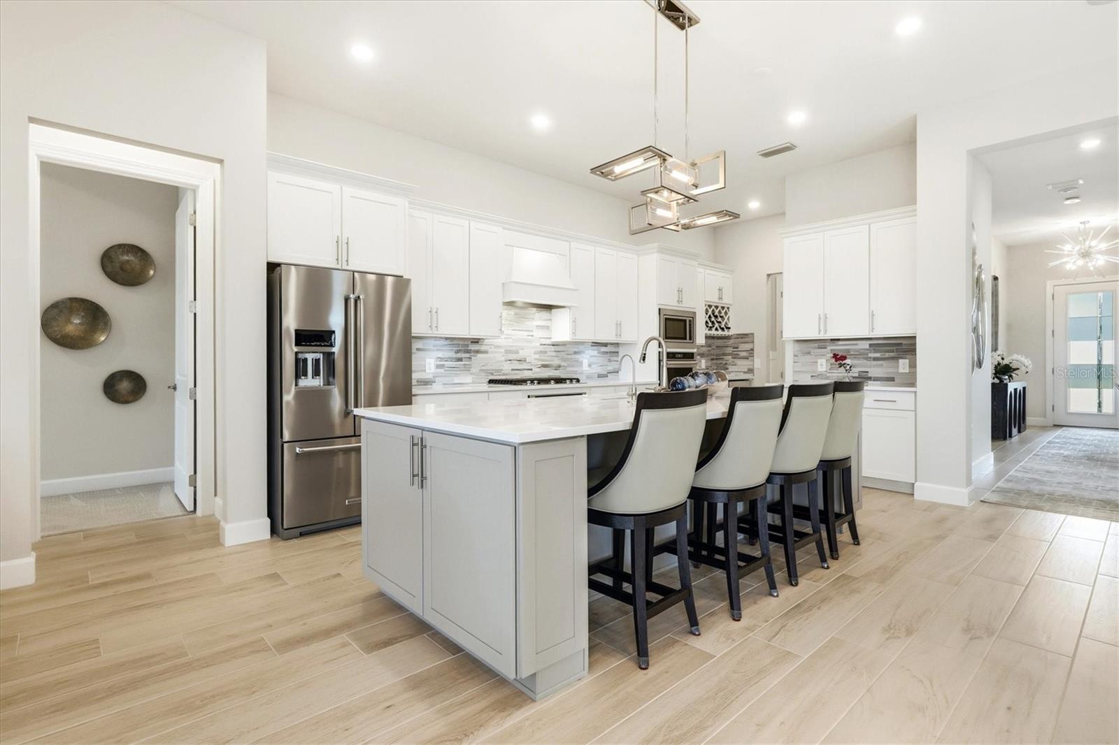 Image 23 of 84 For 7428 Summerland Cove