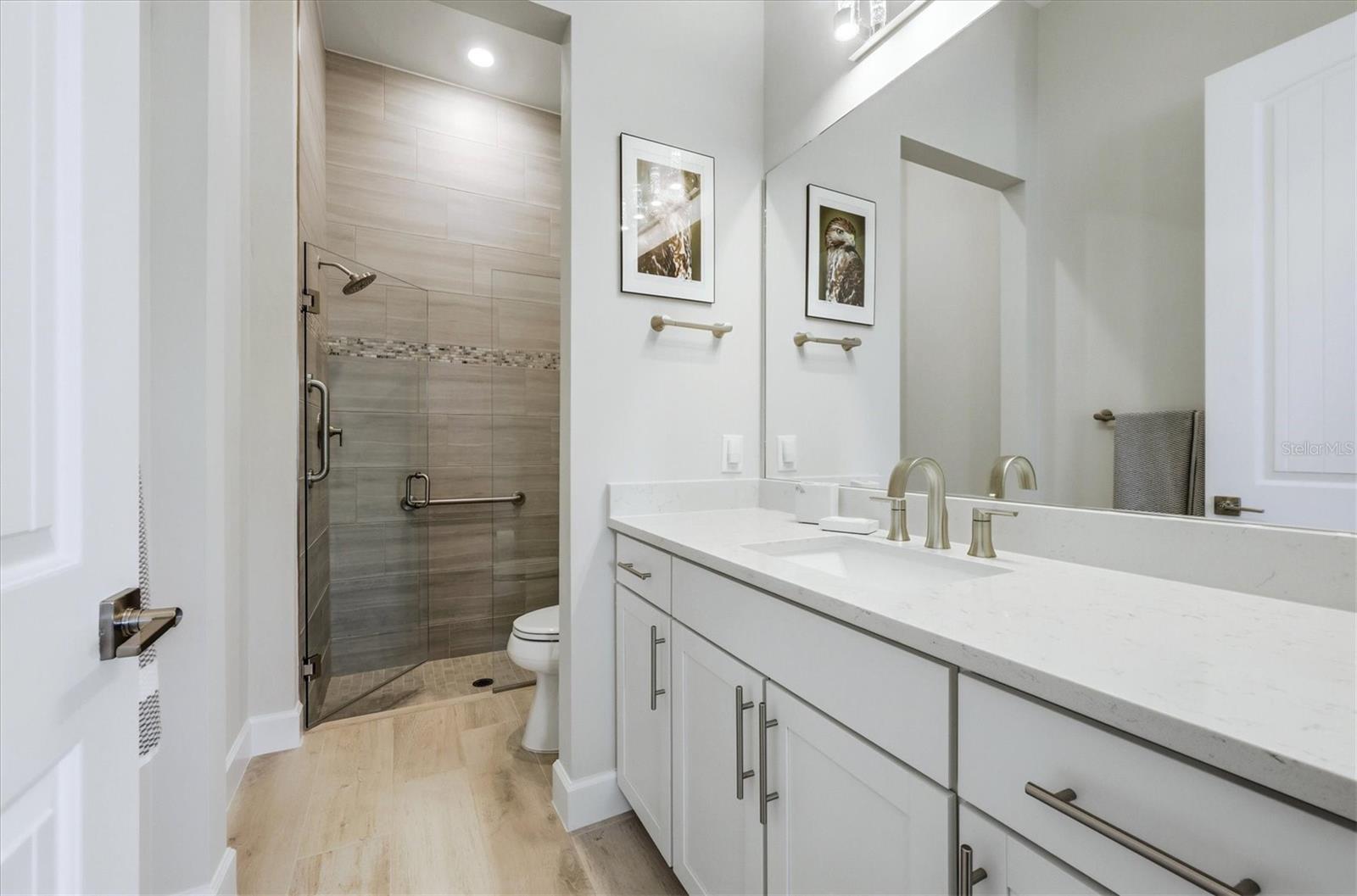 Image 33 of 84 For 7428 Summerland Cove