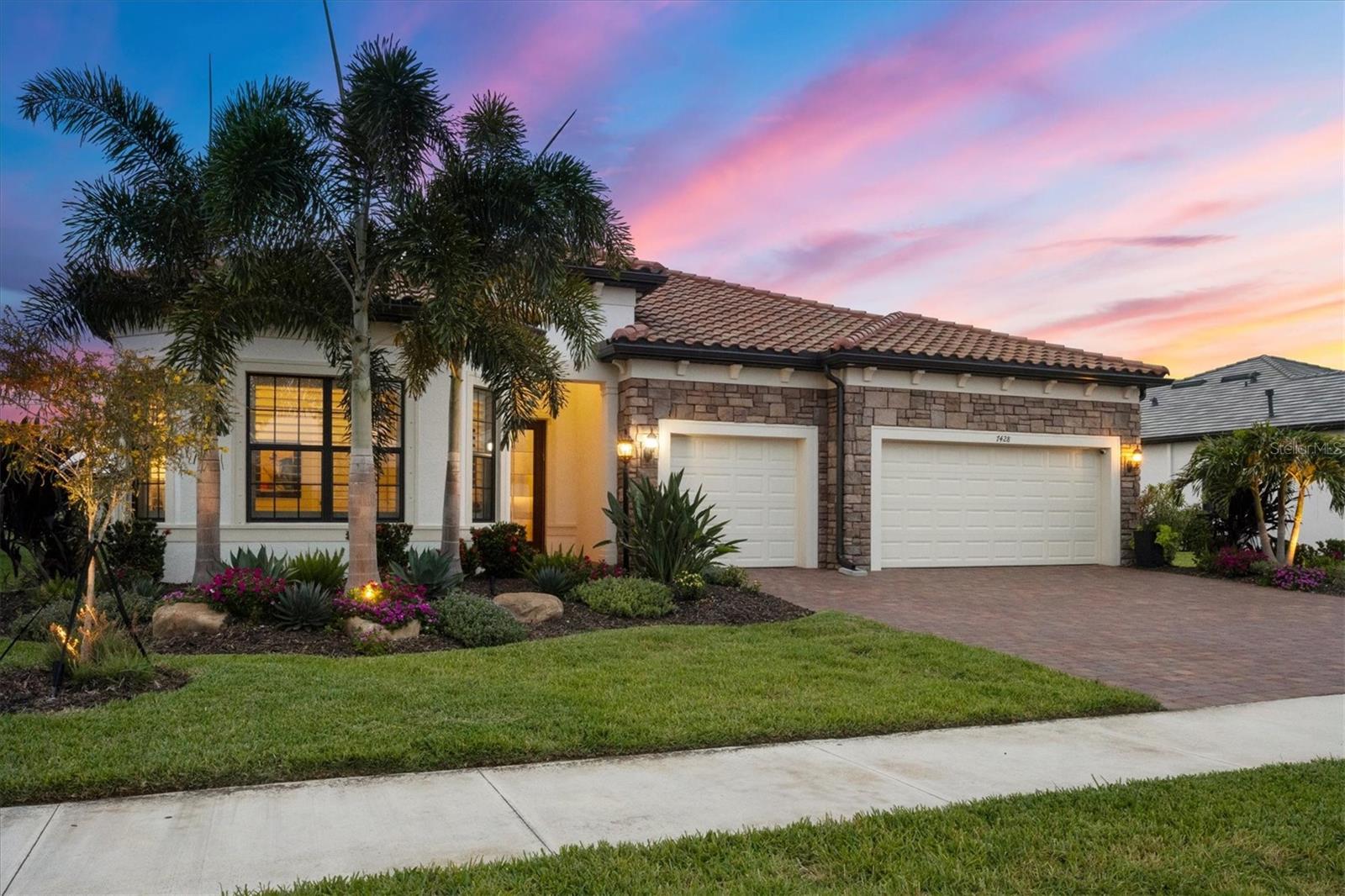 Image 66 of 84 For 7428 Summerland Cove