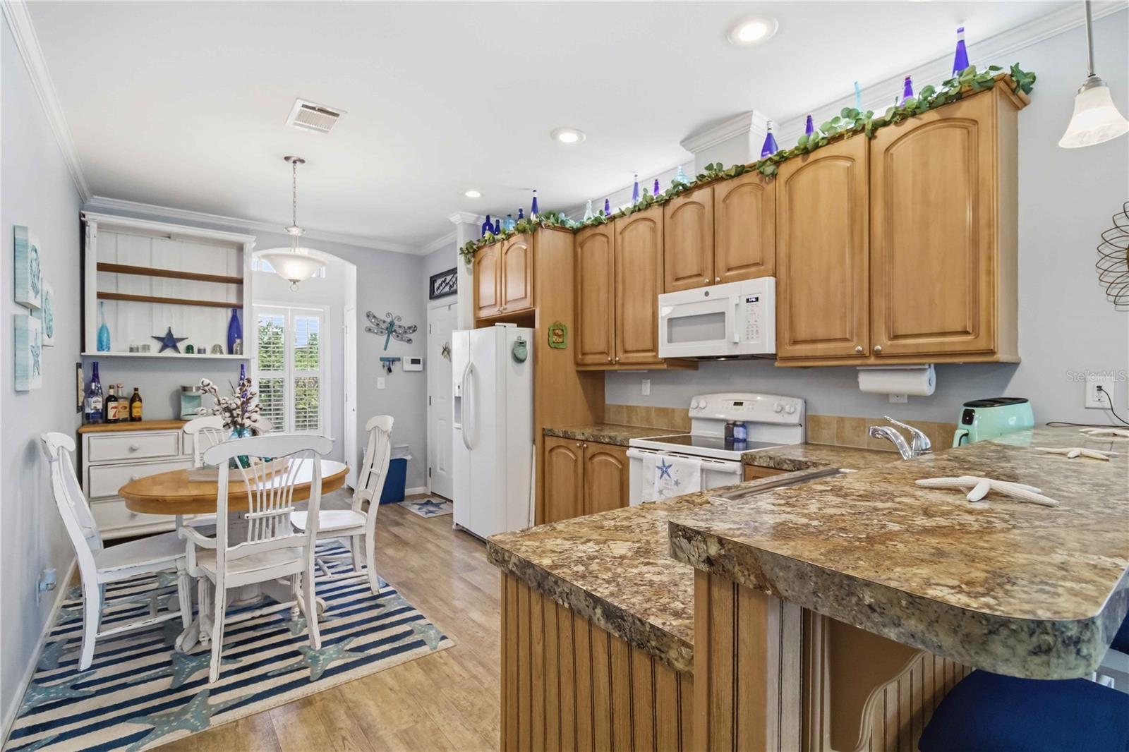 Image 15 of 48 For 915 50th Avenue W