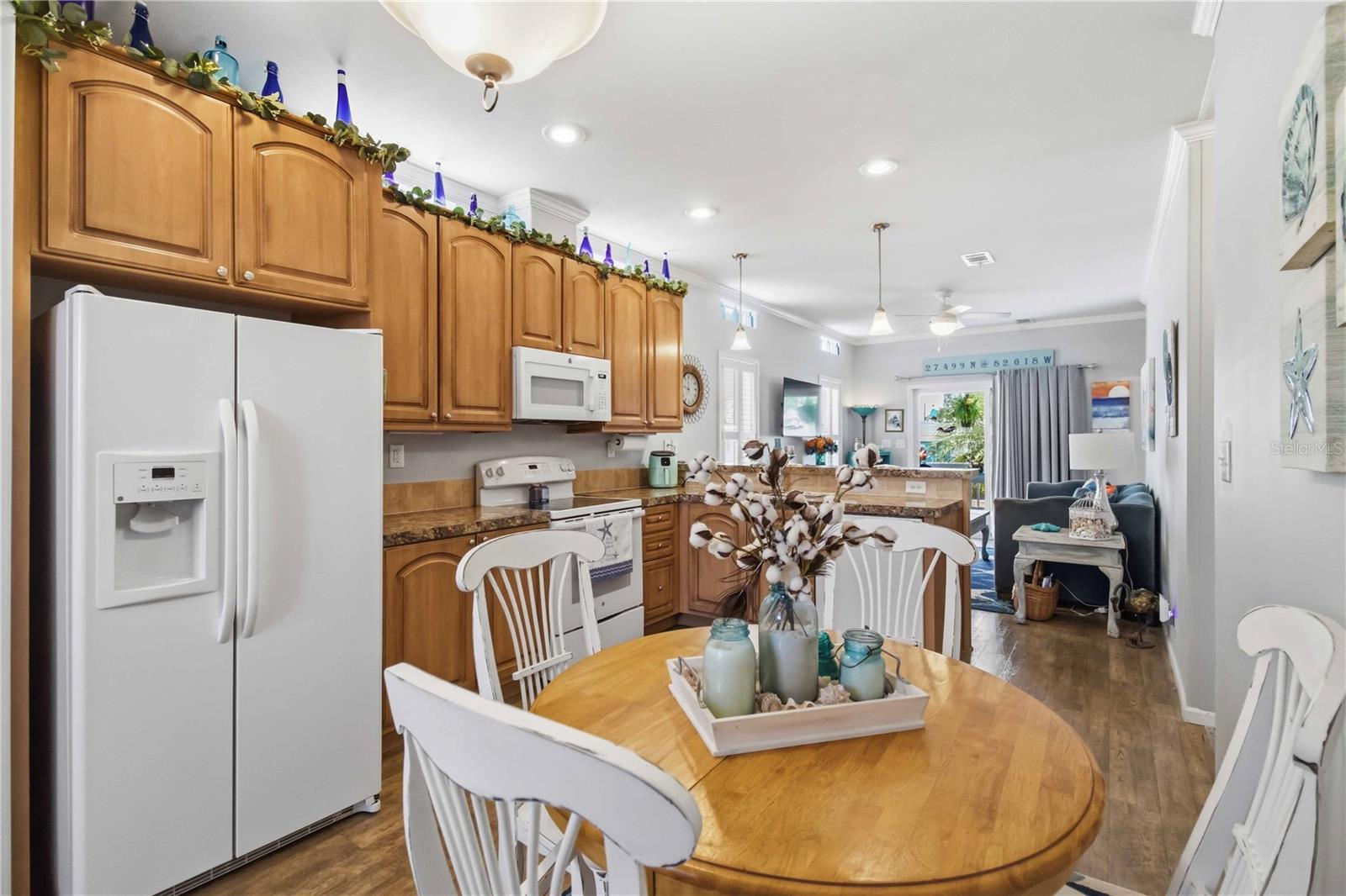 Image 20 of 48 For 915 50th Avenue W