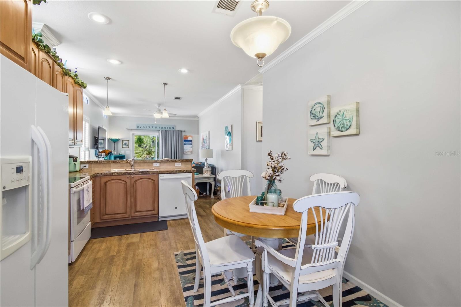 Image 21 of 48 For 915 50th Avenue W