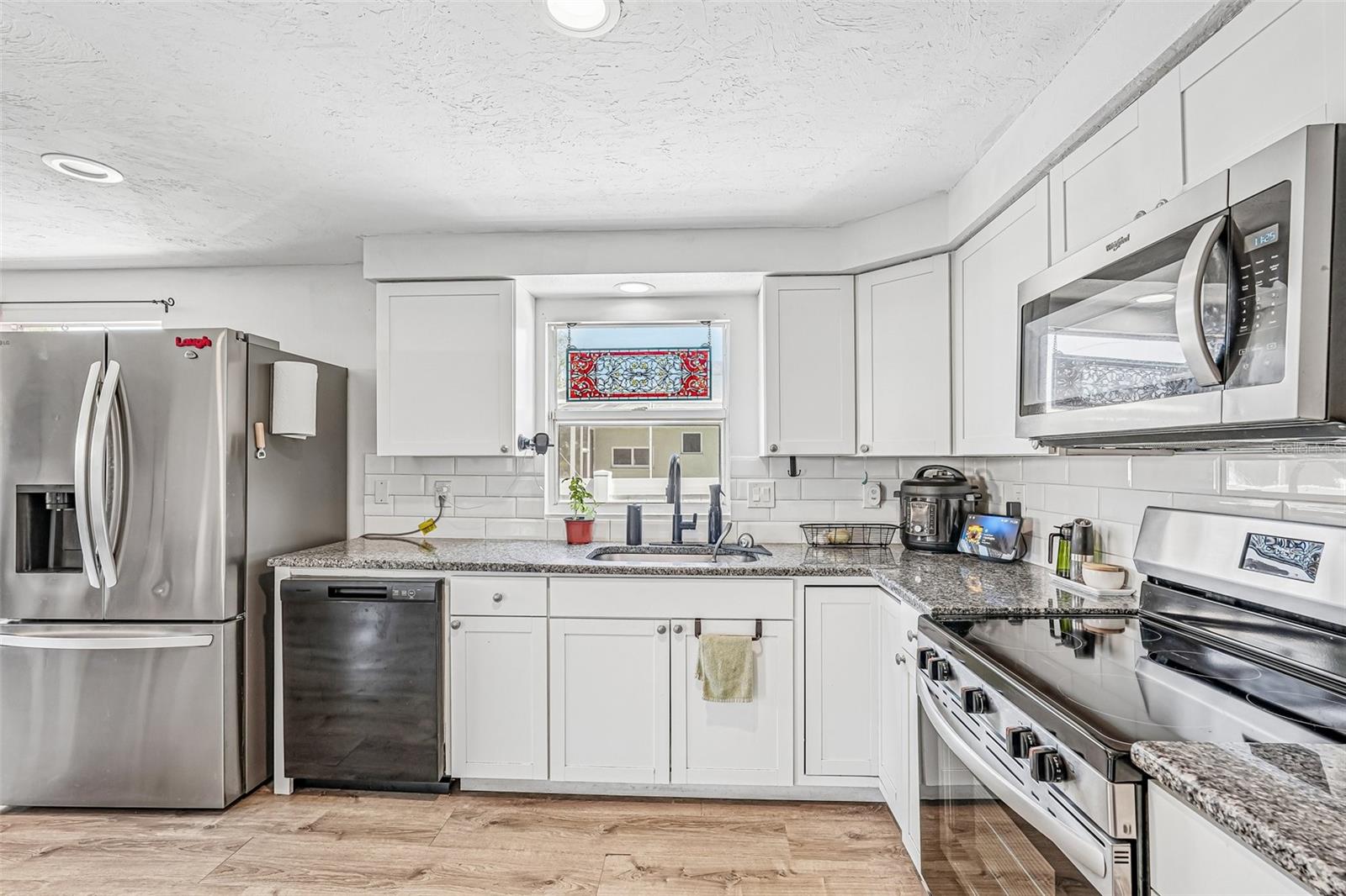 Image 16 of 33 For 5102 Moeller Avenue