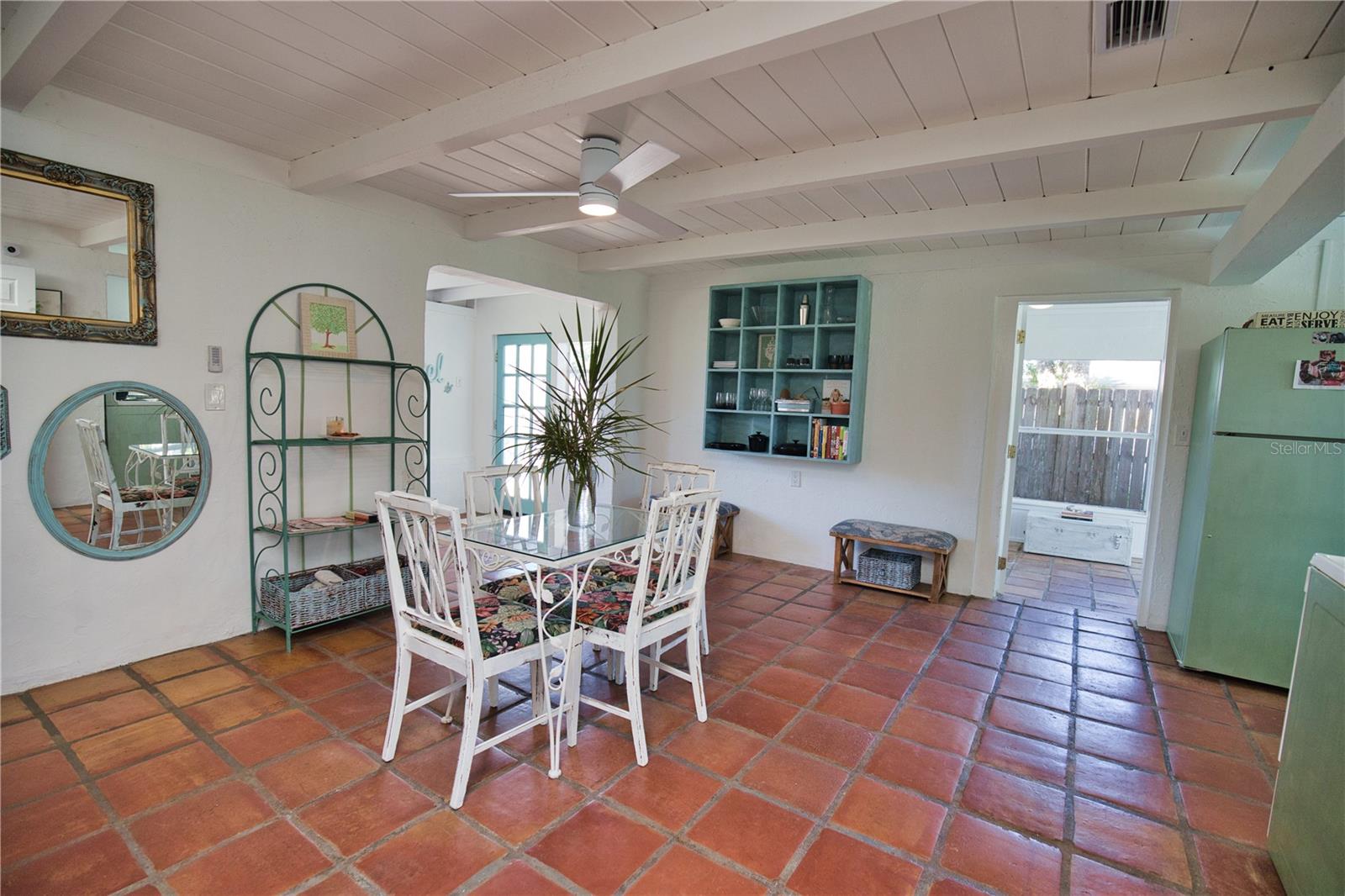 Image 9 of 54 For 650 Edwards Street