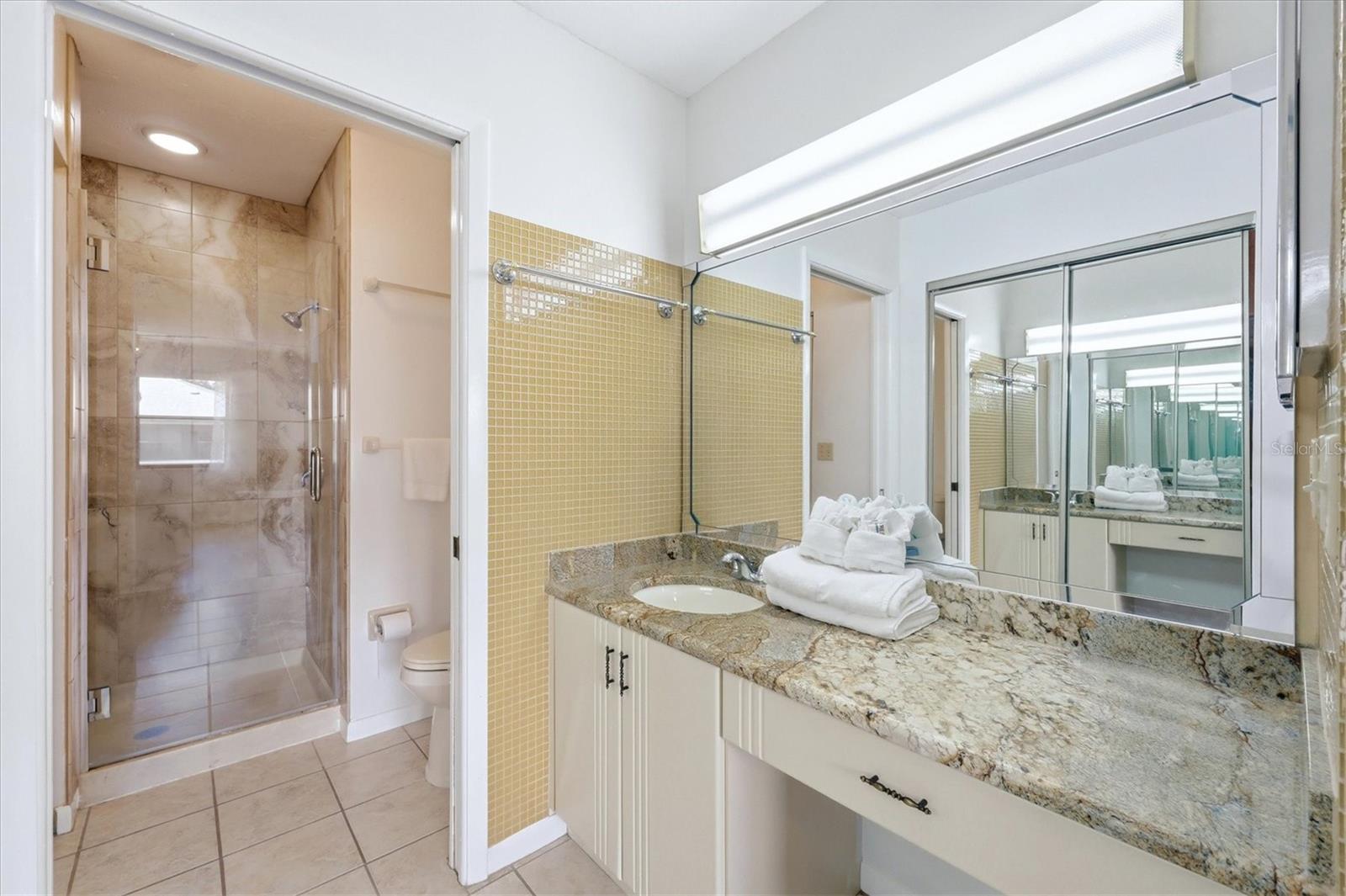 Image 21 of 35 For 4430 47th Avenue W 202