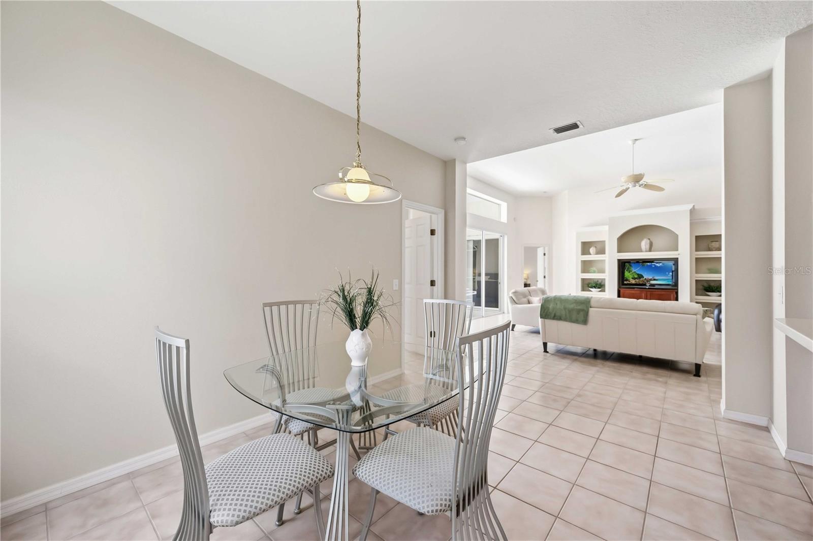 Image 19 of 64 For 7740 Castleisland Drive