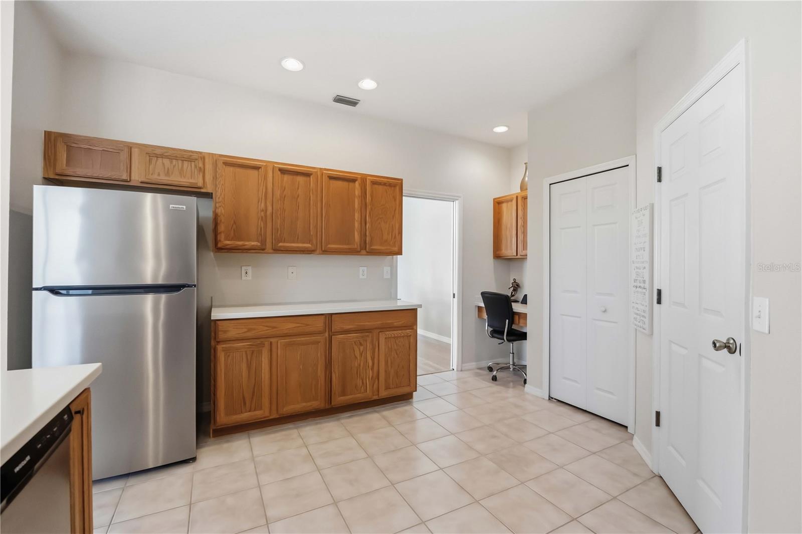 Image 24 of 64 For 7740 Castleisland Drive