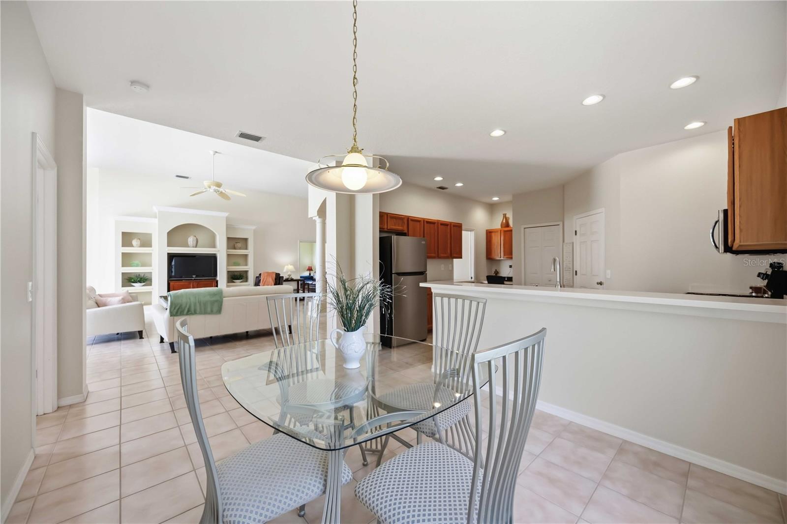 Image 26 of 64 For 7740 Castleisland Drive
