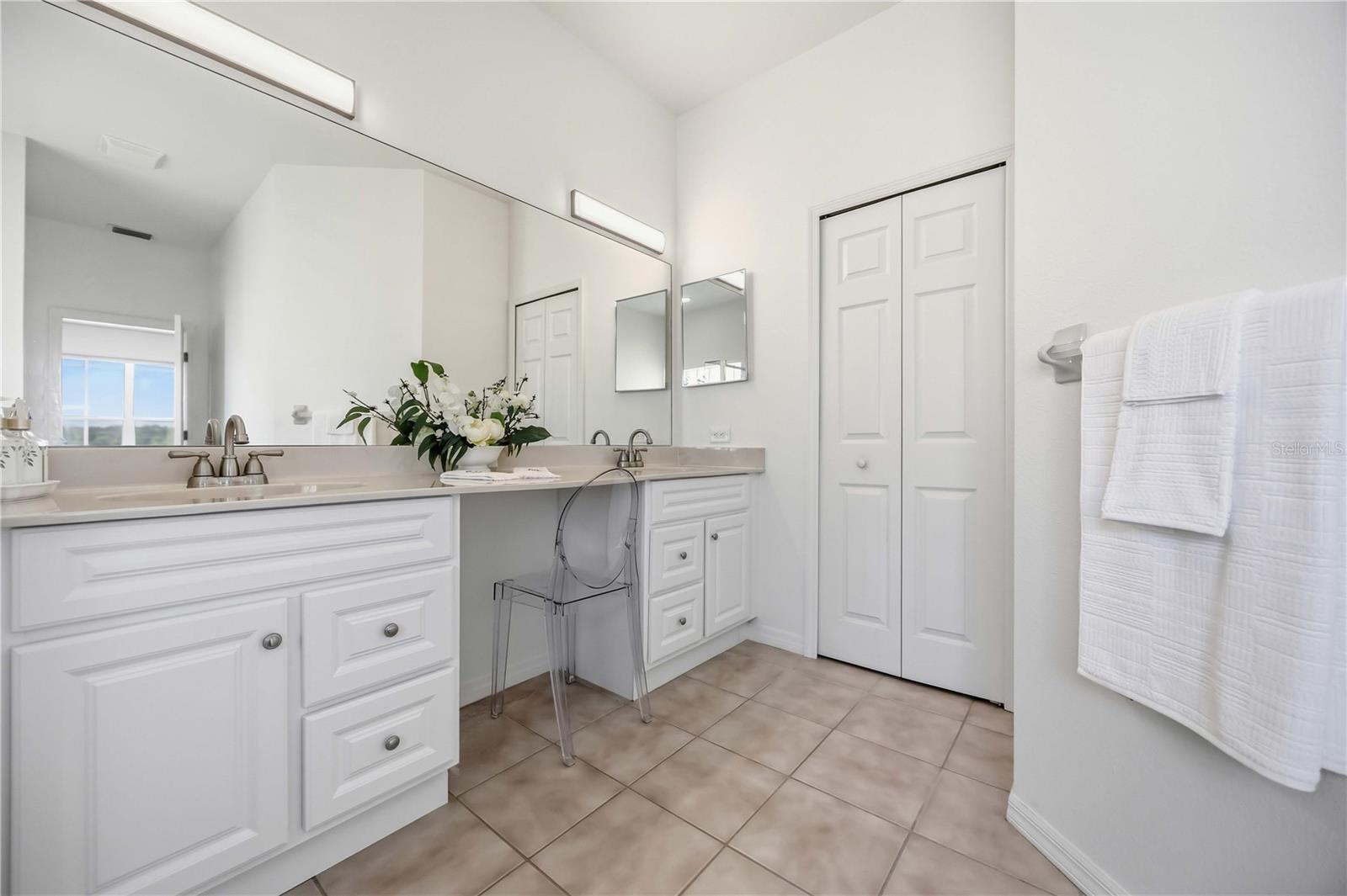 Image 32 of 64 For 7740 Castleisland Drive