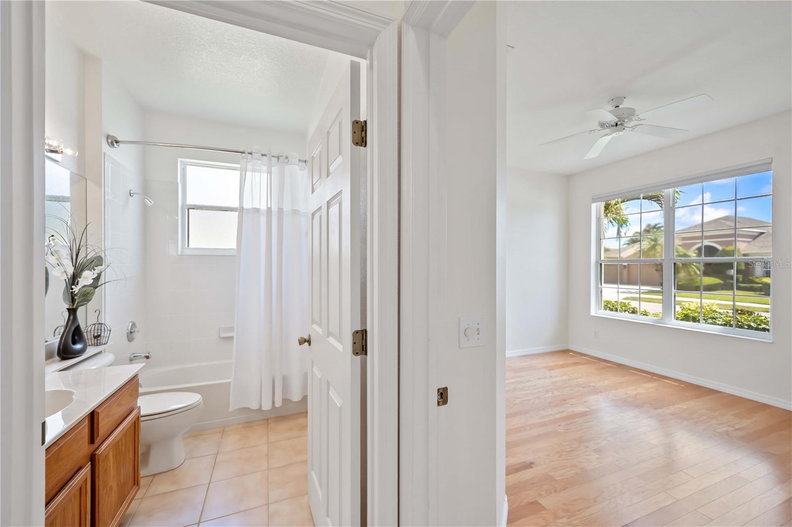 Image 37 of 64 For 7740 Castleisland Drive