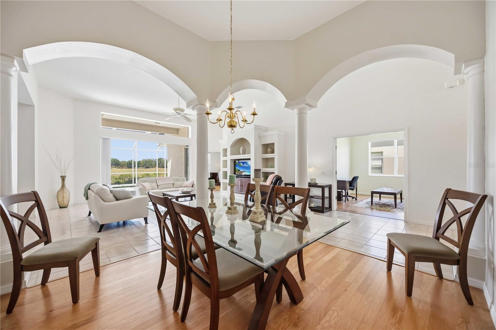 Image 4 of 64 For 7740 Castleisland Drive