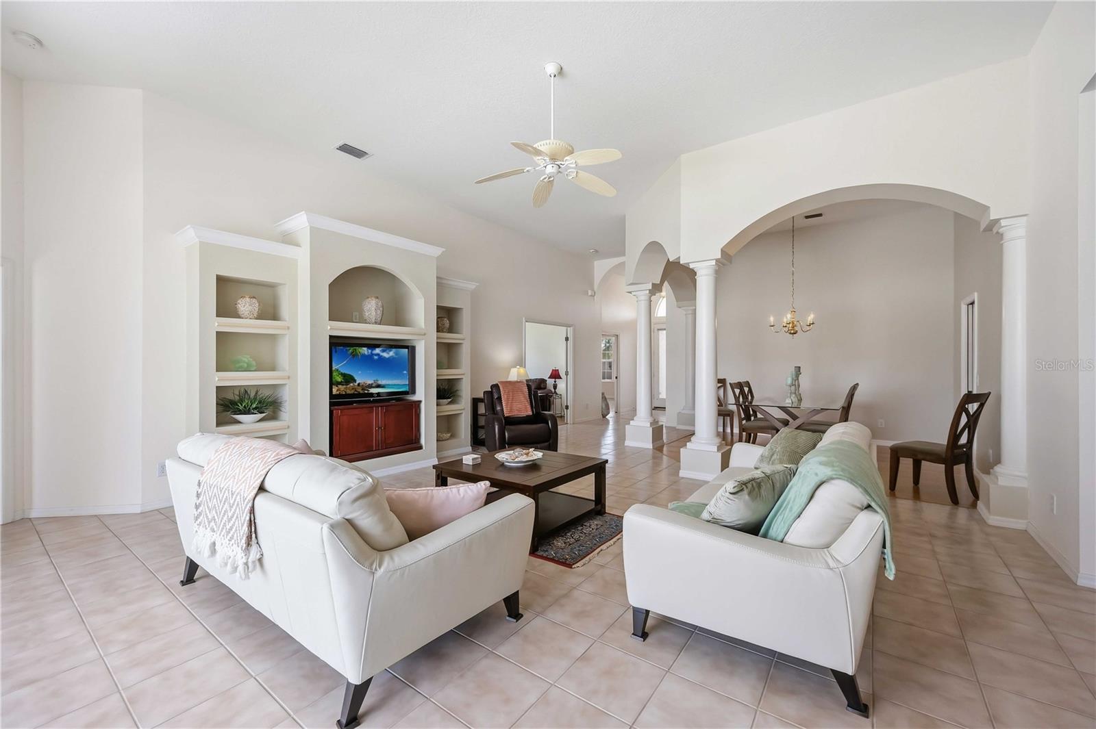 Image 5 of 64 For 7740 Castleisland Drive