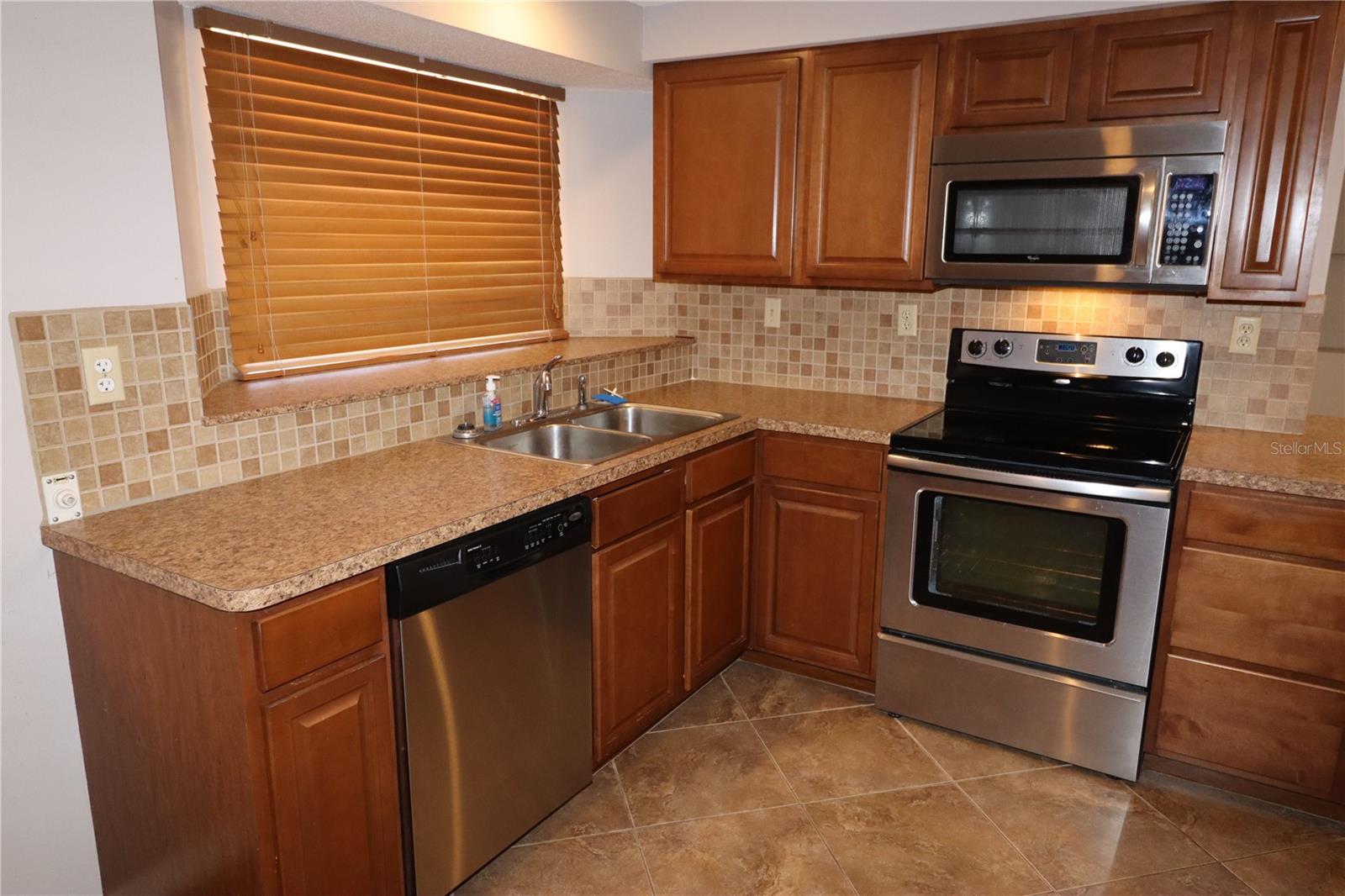 Image 5 of 16 For 5182 Wilton Court