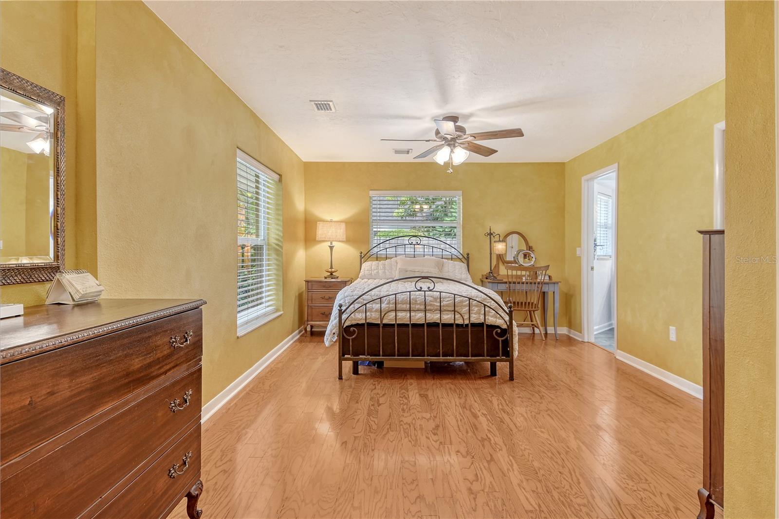 Image 17 of 47 For 6303 3rd Avenue Nw
