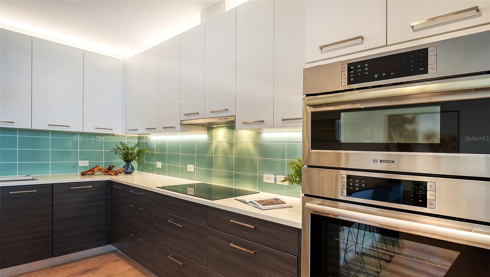 Image 16 of 55 For 300 Pineapple Avenue 302