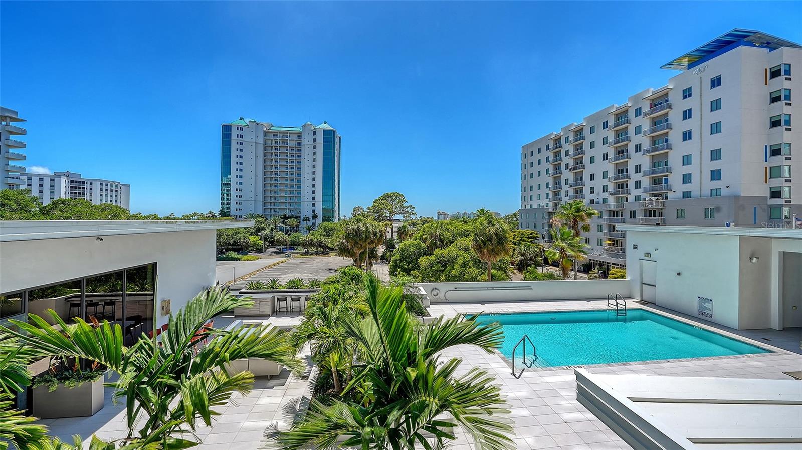 Image 21 of 55 For 300 Pineapple Avenue 302