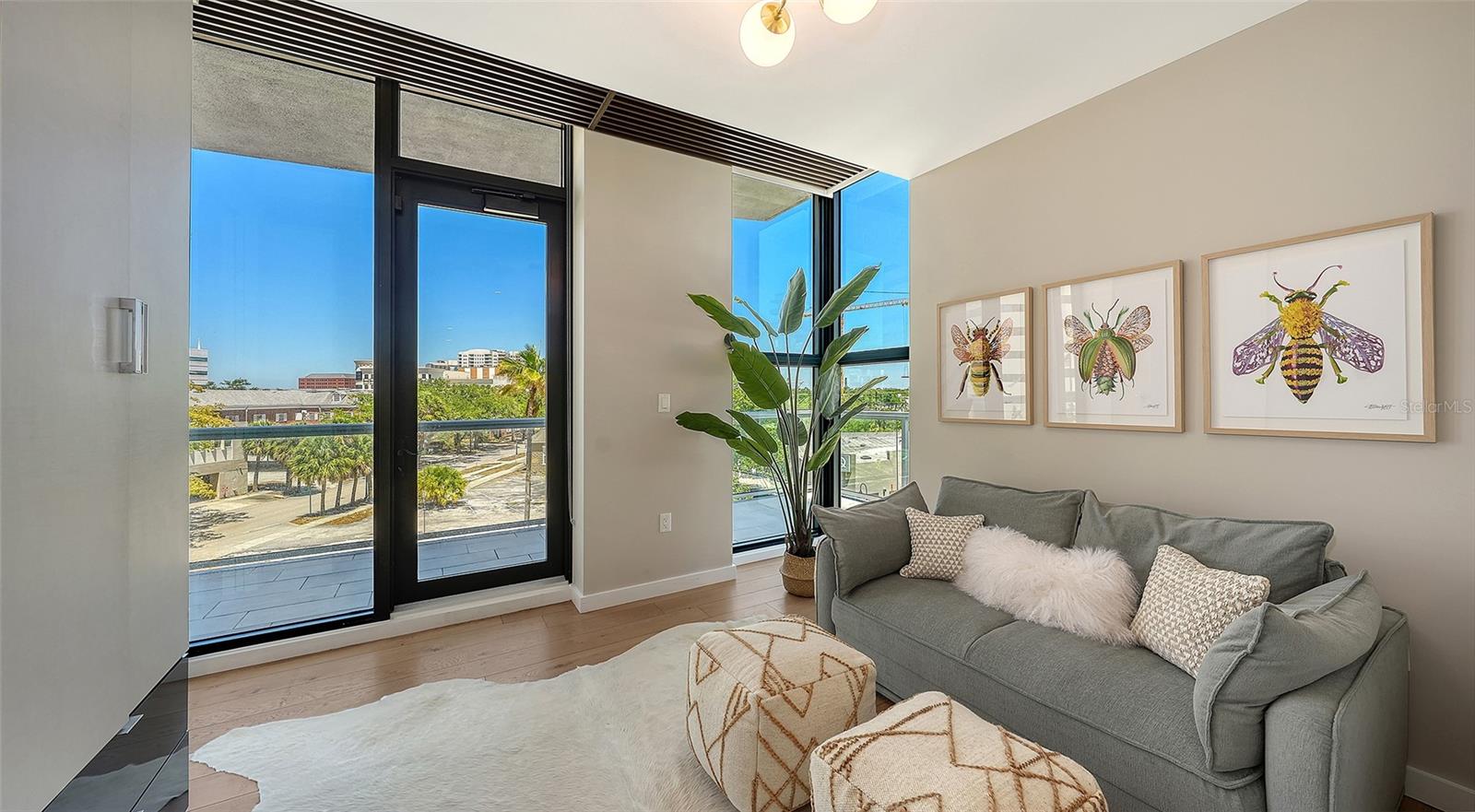 Image 37 of 55 For 300 Pineapple Avenue 302