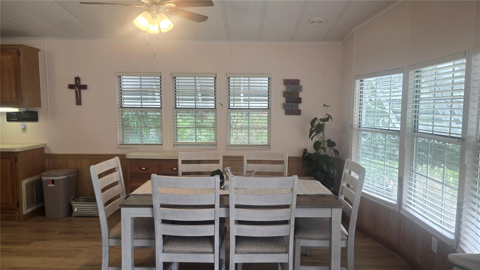 Image 11 of 40 For 3333 26th Avenue E 1291