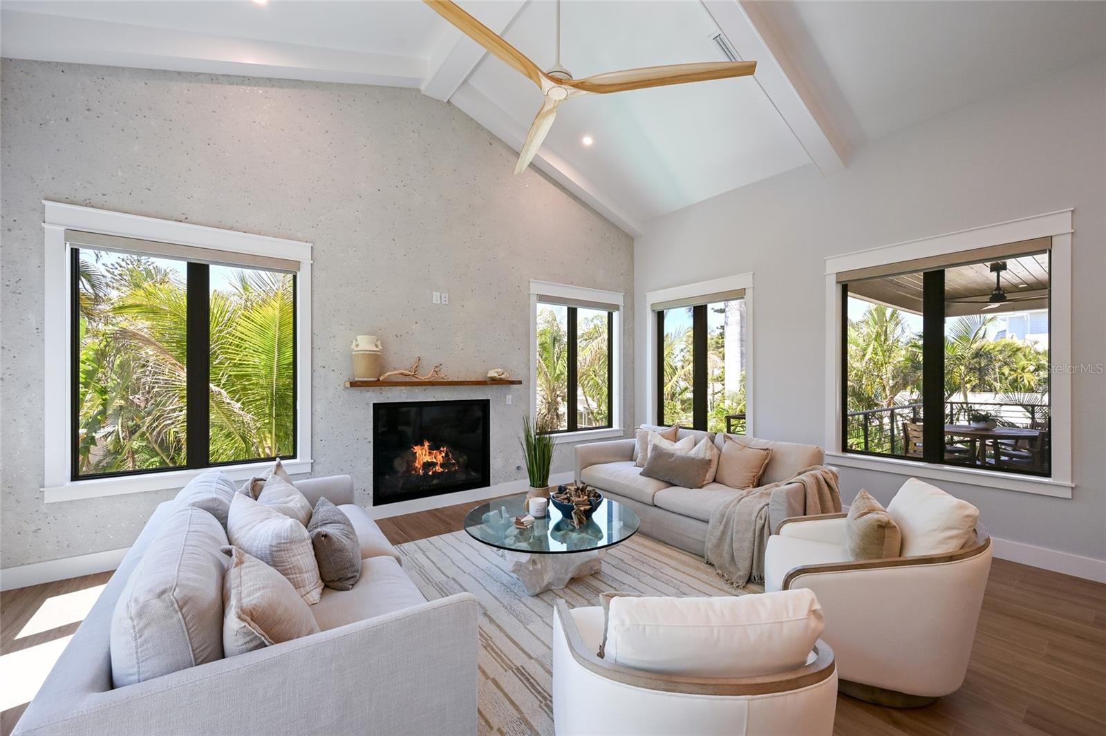 Image 11 of 78 For 513 Bay Boulevard