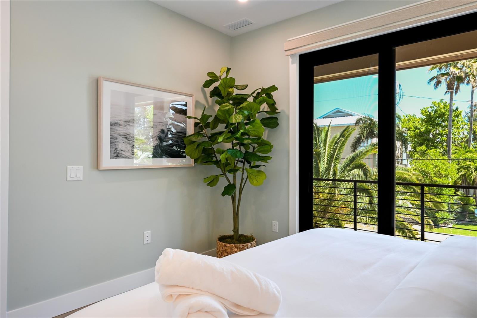 Image 33 of 78 For 513 Bay Boulevard