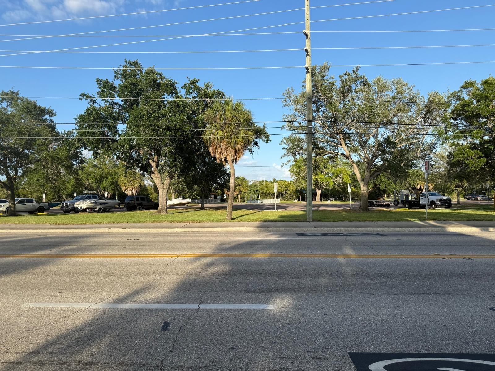 Image 8 of 19 For 3733 6th Street S