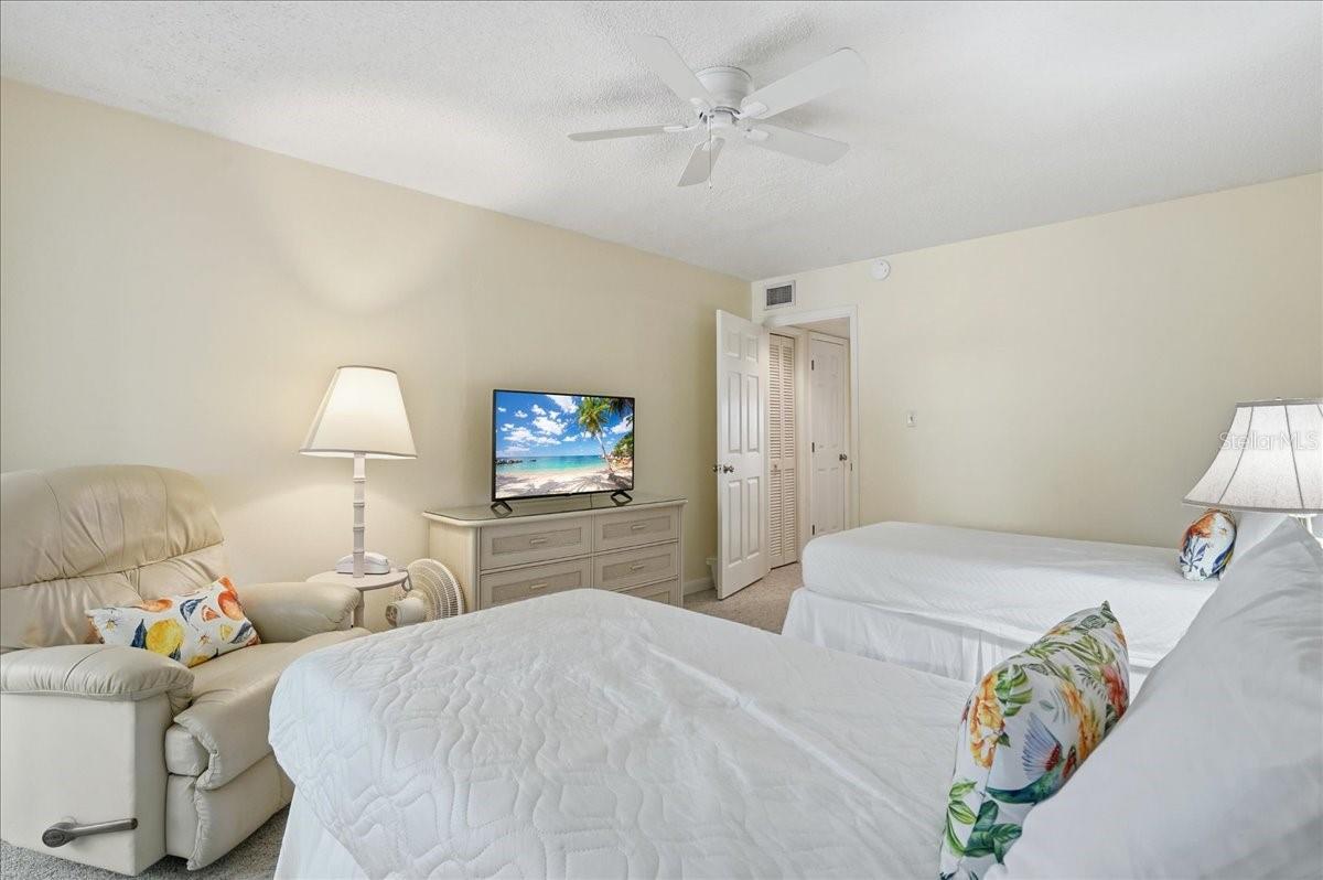Image 34 of 55 For 6500 Flotilla Drive 212