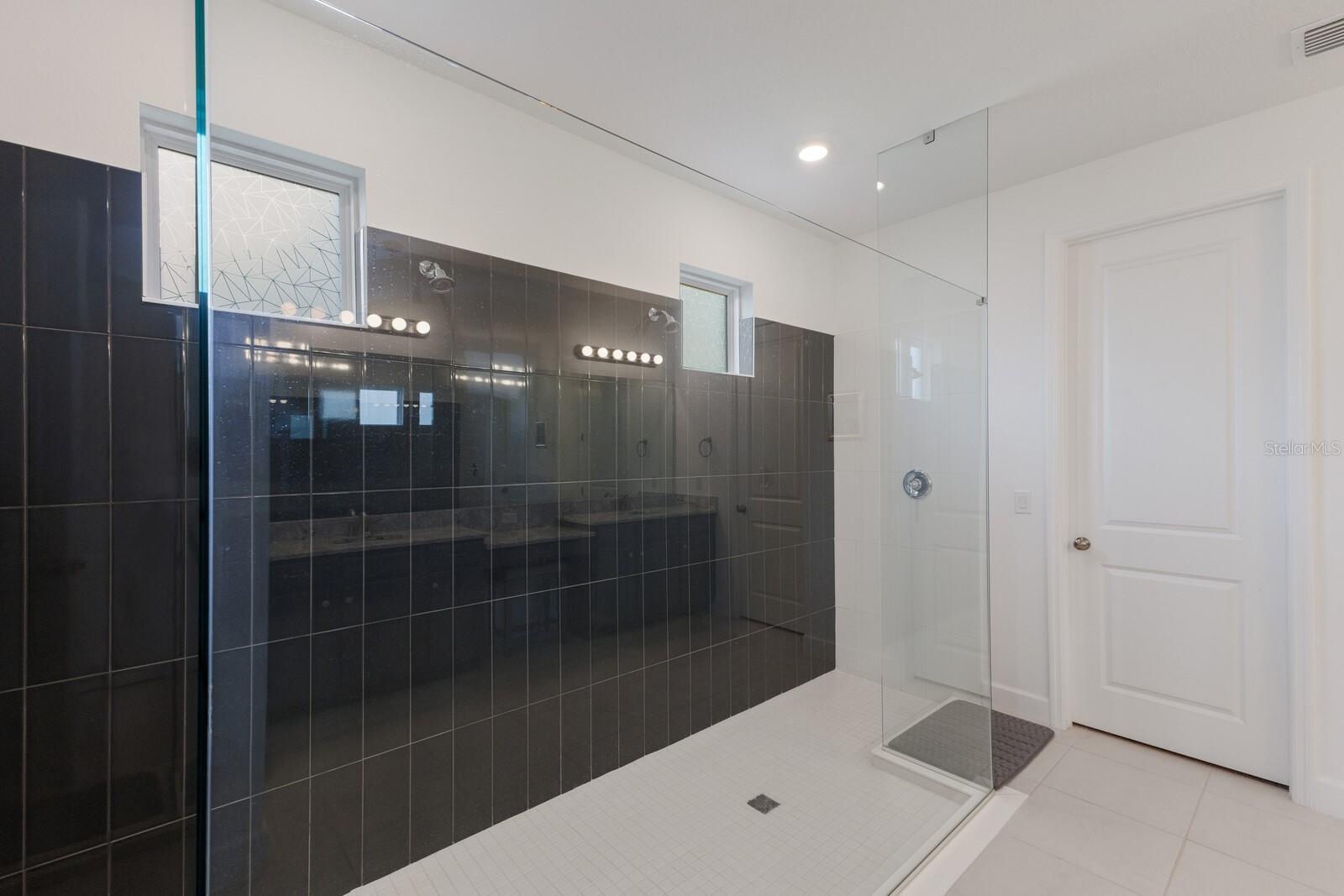 Image 21 of 45 For 4528 Pond Brook Court
