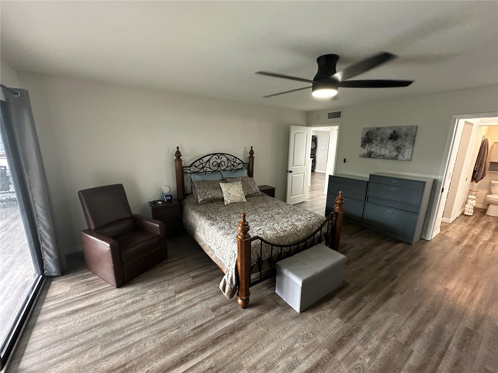 Image 10 of 27 For 619 Spring Lakes Boulevard