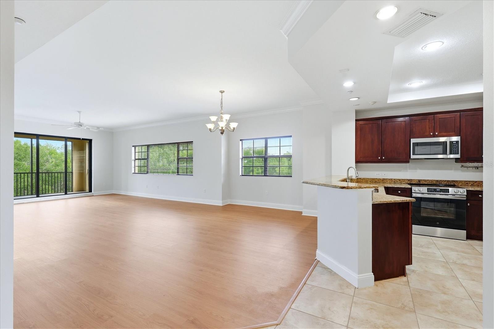 Image 8 of 60 For 7612 Lake Vista Court 308