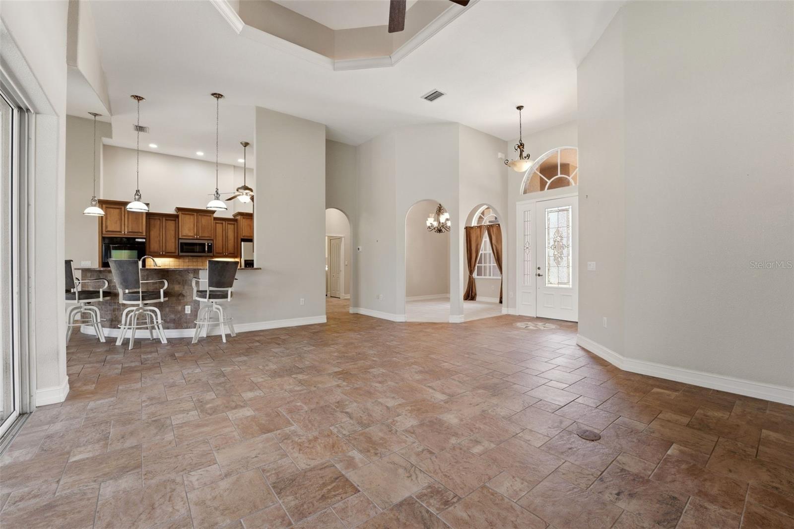 Image 19 of 49 For 7884 Sunny Oaks Drive