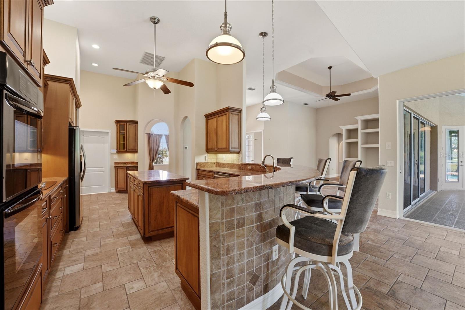 Image 21 of 49 For 7884 Sunny Oaks Drive